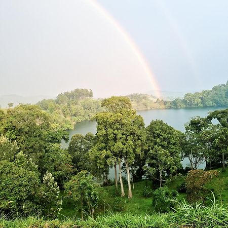 Lake Nyamirima Cottages Fort Portal ภายนอก รูปภาพ