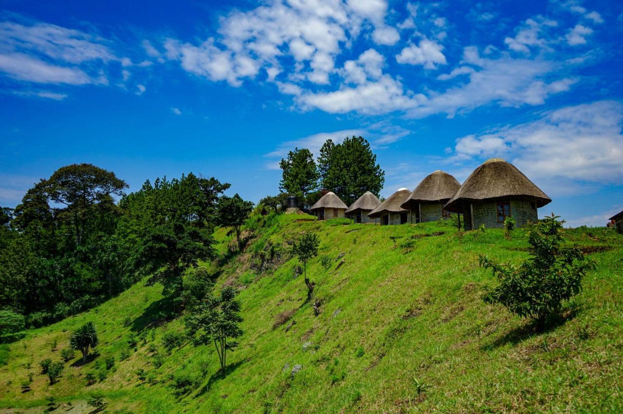 Lake Nyamirima Cottages Fort Portal ภายนอก รูปภาพ
