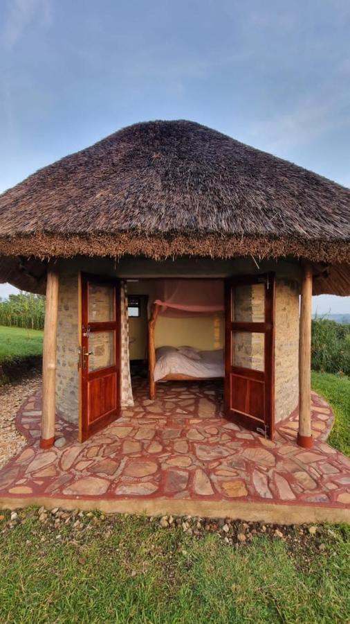 Lake Nyamirima Cottages Fort Portal ภายนอก รูปภาพ