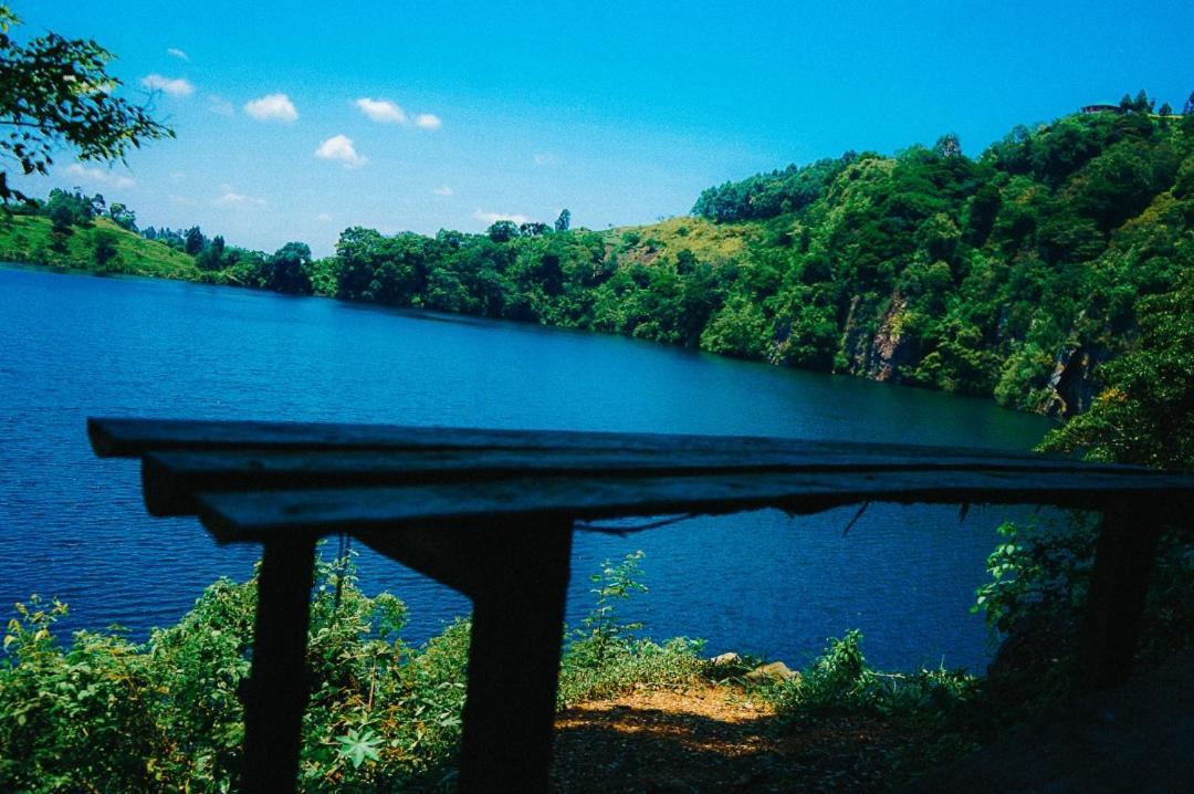 Lake Nyamirima Cottages Fort Portal ภายนอก รูปภาพ