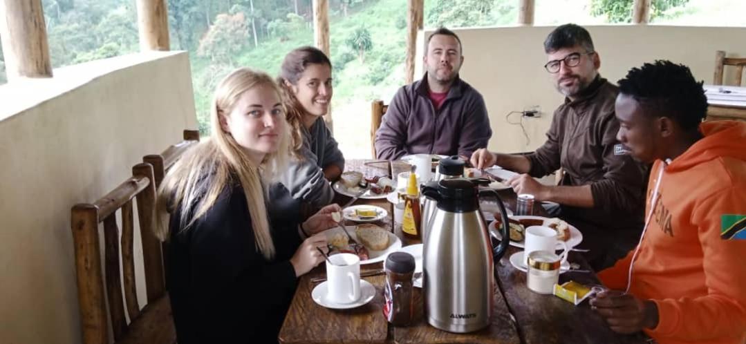 Lake Nyamirima Cottages Fort Portal ภายนอก รูปภาพ